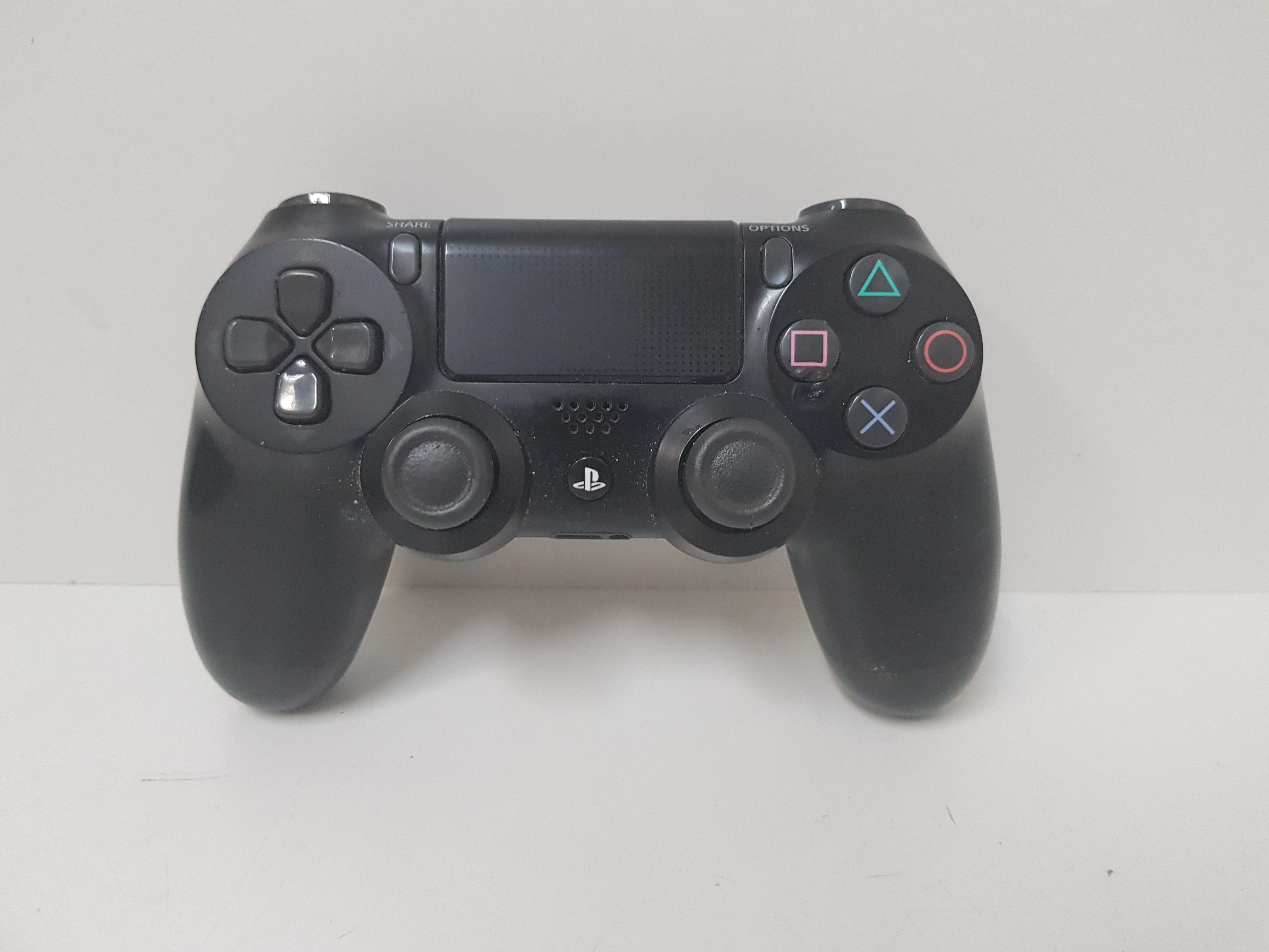 pad-sony-ps4-stan-11323-2