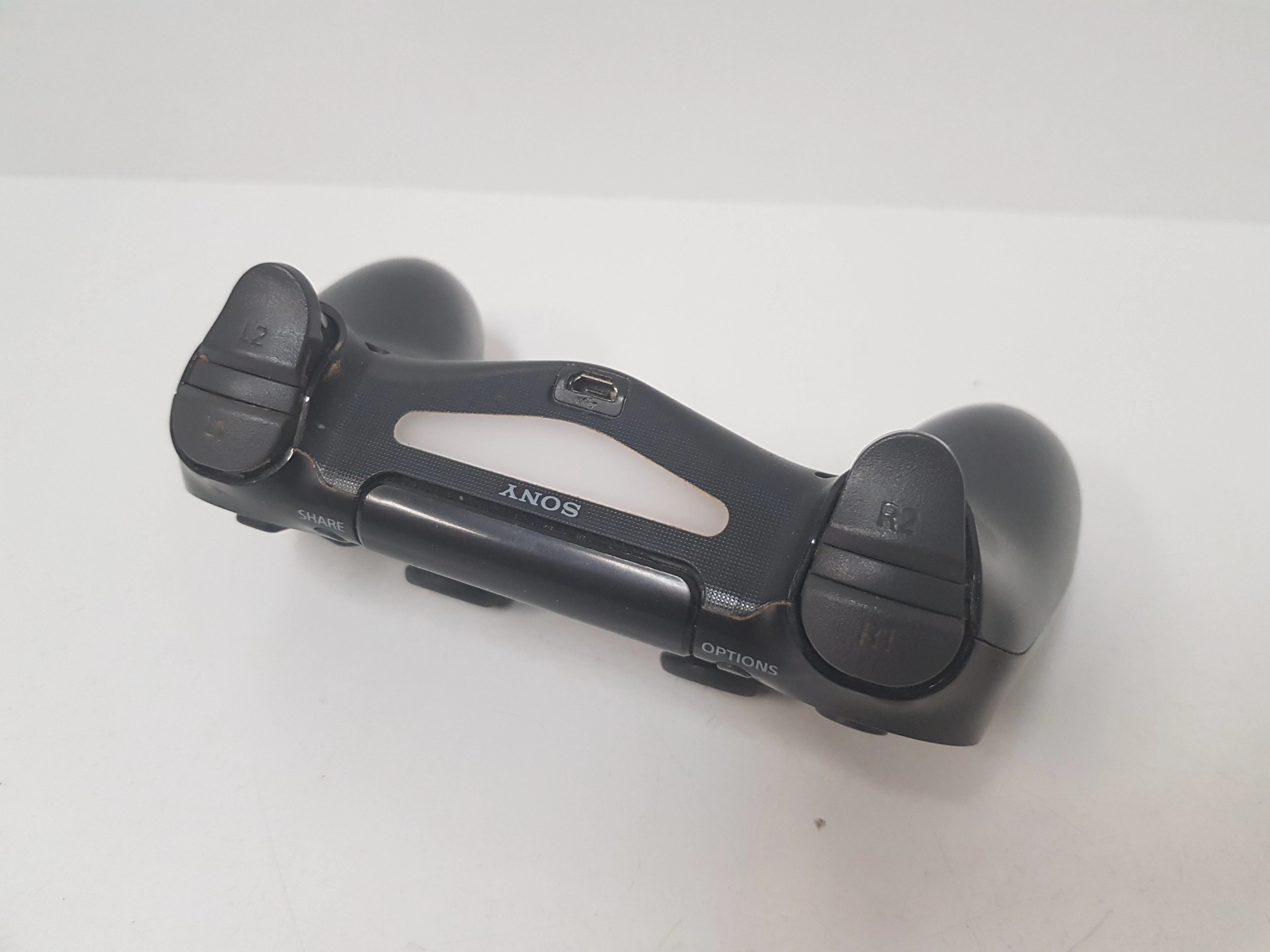 pad-sony-ps4-pochodzenie-210658-243446