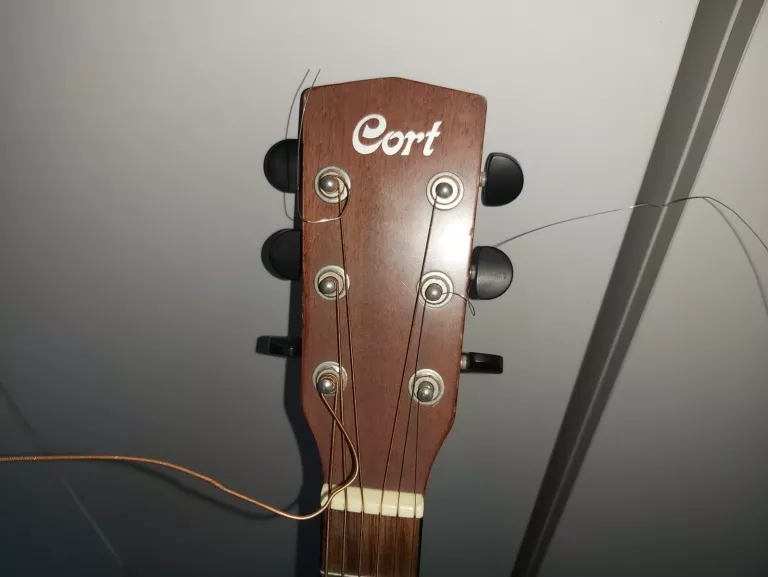 GITARA ELEKTROAKUSTYCZNA CORT MR-F NS W FUTERALE