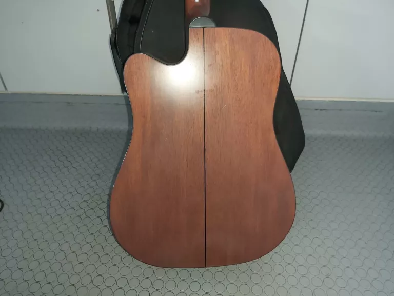 GITARA ELEKTROAKUSTYCZNA CORT MR-F NS W FUTERALE