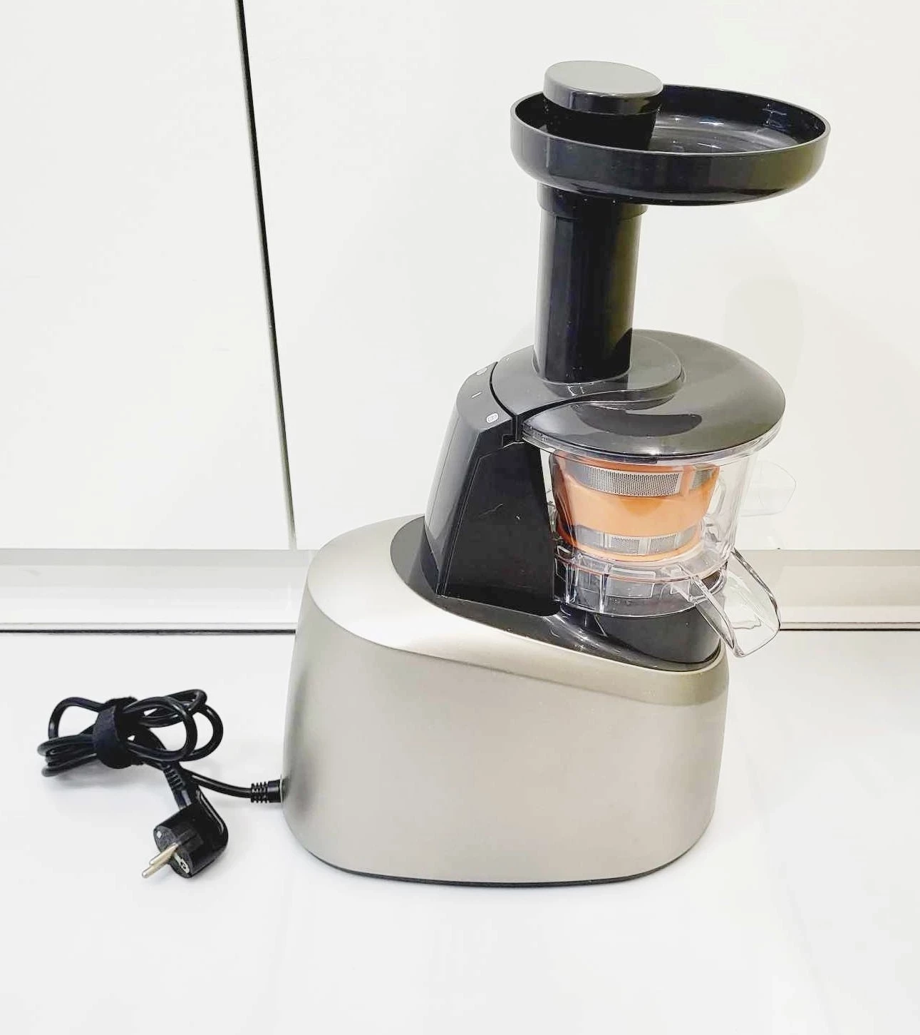 wyciskarka-wolnoobrotowa-infiny-juice-tefal-zc255b38-promocj-moc-20000