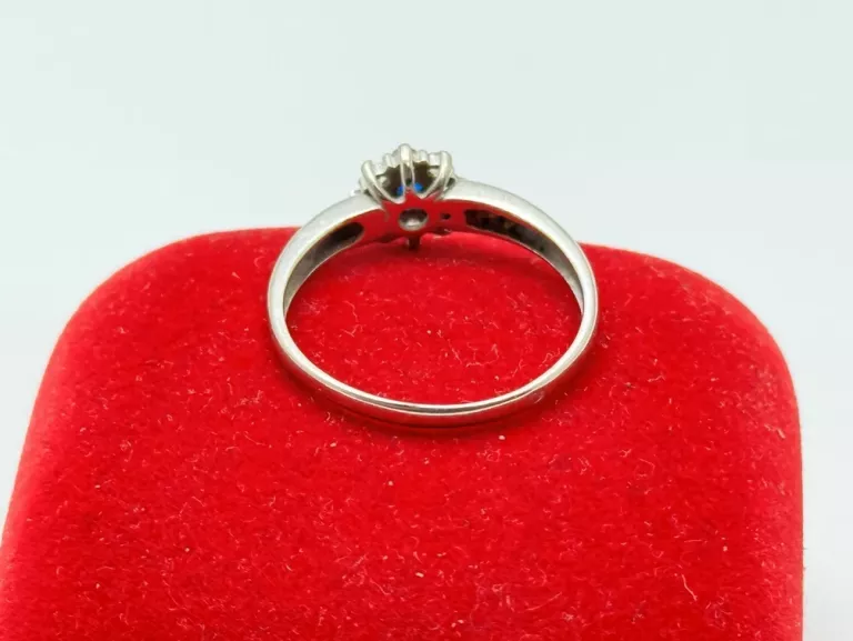 pierscionek-z-bialego-zlota-585-278g-r22-stan-11323-2