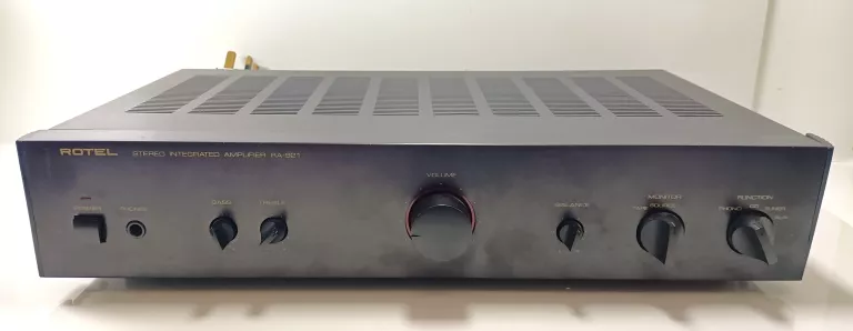 AMPLITUNER ROTEL RA921
