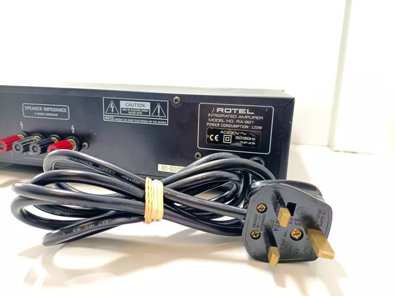 AMPLITUNER ROTEL RA921