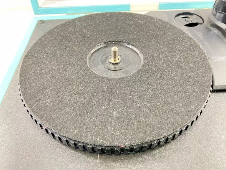 GRAMOFON LENCO TT-110 + PUDEŁKO