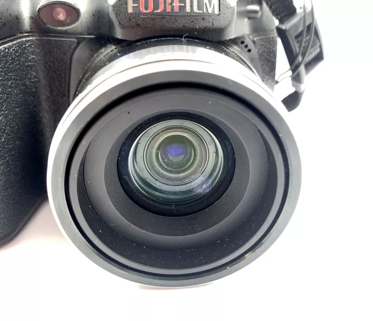 APARAT FUJIFILM FINEPIX S2950