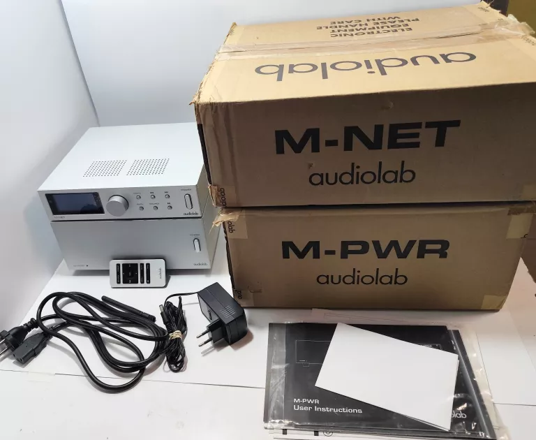 WZMACNIACZ AUDIOLAB M-PWR + ODTWARZACZ AUDIOLAB M-NET - KOMPLET/ ZADBANY