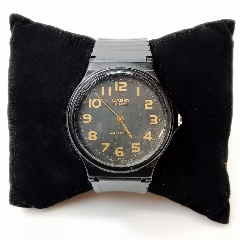 zegarek-casio-705-polaka-2a-swietochlowice