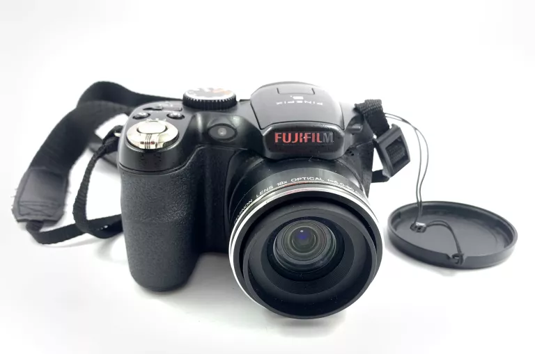 APARAT FUJIFILM FINEPIX S2950