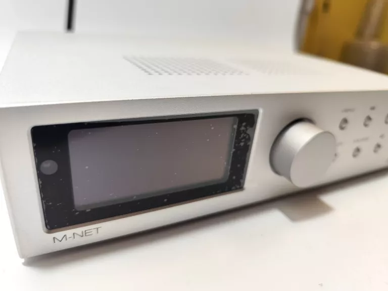 WZMACNIACZ AUDIOLAB M-PWR + ODTWARZACZ AUDIOLAB M-NET - KOMPLET/ ZADBANY