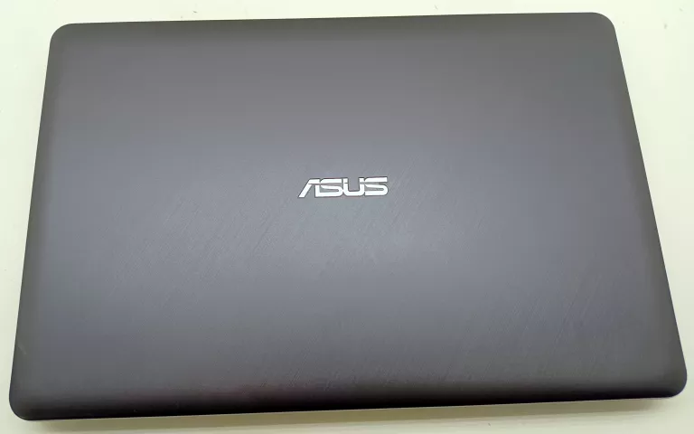 LAPTOP ASUS F543BA-DM792T 8/256GB OPIS !!!!