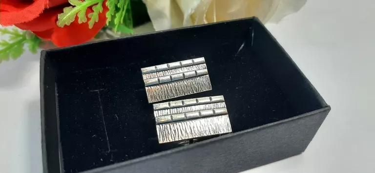 srebrne-spinki-do-mankietow-1109g-925-armii-krajowej-1a-goldap