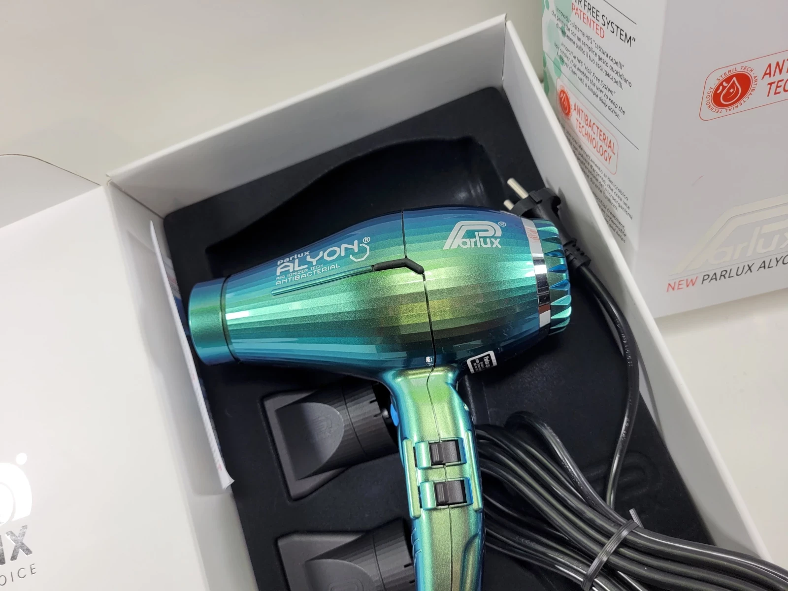 profesjonalna-suszarka-do-wlosow-parlux-alyon-liczba-zakresow-temperatury-3