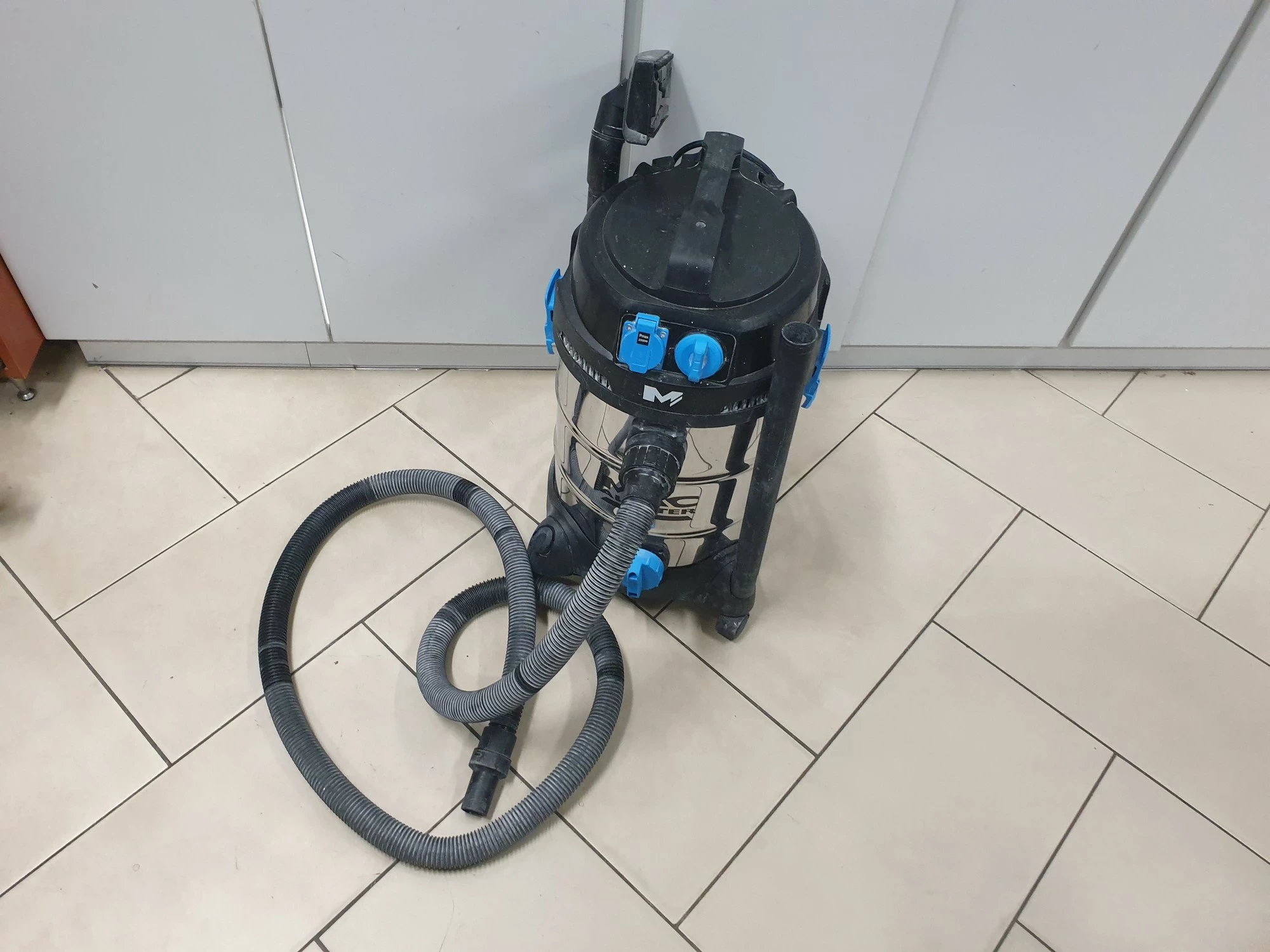 odkurzacz-przemyslowy-macallister-mewvp30l-1400-wroclawska-6-opole-sj