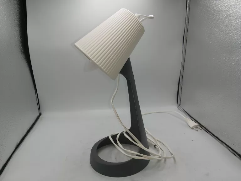 LAMPKA STOŁOWA IKEA B1902