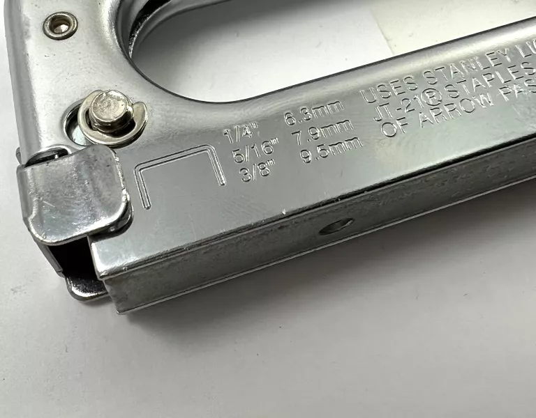 ZSZYWACZ TAPICERSKI RĘCZNY STANLEY MODEL TR45