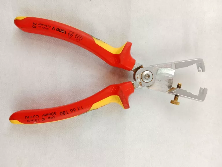 szczypce-do-sciagania-izolacji-knipex-ean-gtin-4003773000815