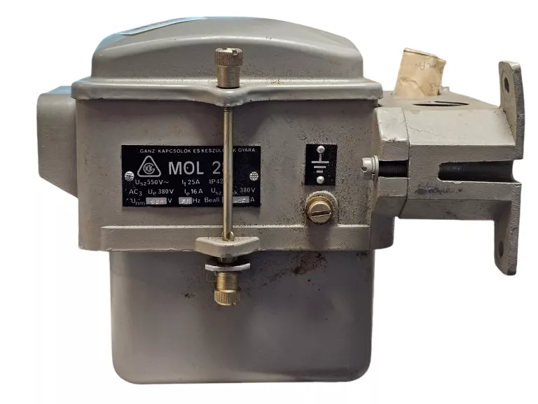 wlacznik-olejowy-mol-28-380v-zakres-2-15a-mol28-nie-dziala-opis-marka-248929-969280