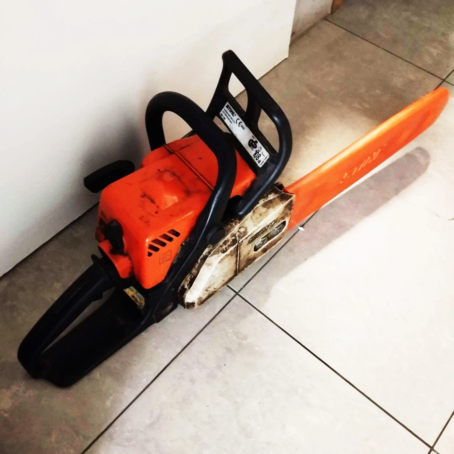 pila-spalinowa-stihl-ms-180-zasilanie-209202-1769278