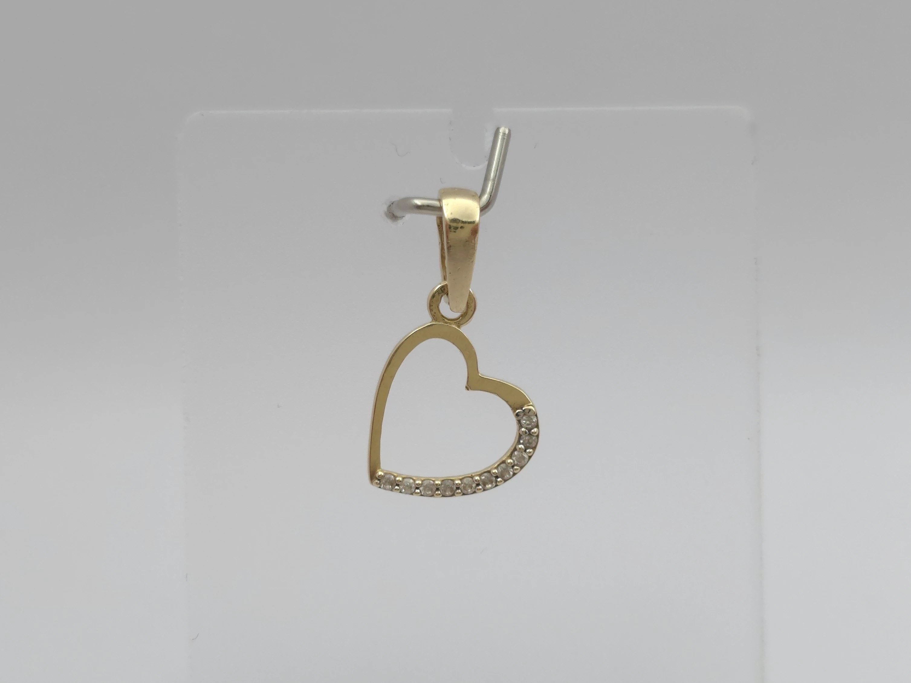 zlota-zawieszka-serce-z-cyrkoniami-585-14k-059g-stan-11323-2