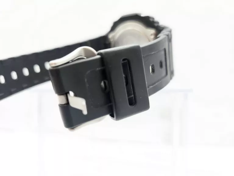 ZEGAREK CASIO G SHOCK GA-2100