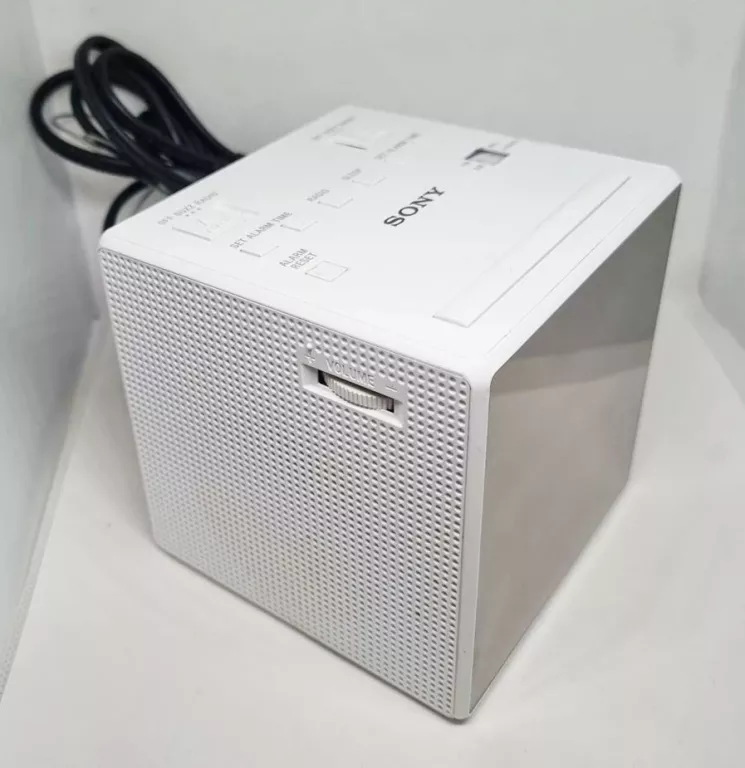 RADIO / BUDZIK - SONY ICF-C1T