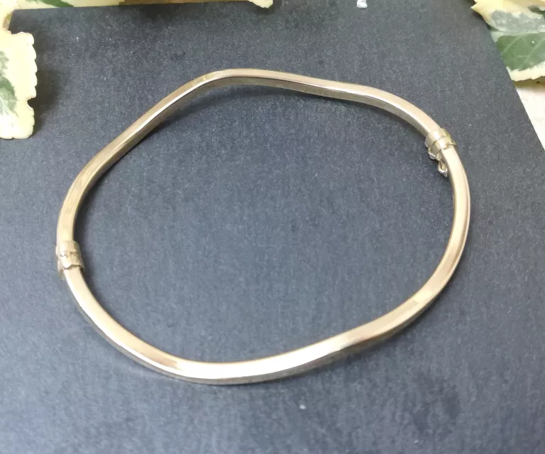 zlota-bransoletka-sztywna-fala-425gr-585-5565cm-sr-dlugosc-calkowita-2000