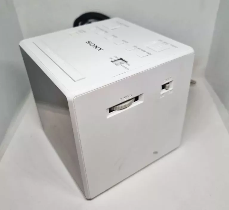 RADIO / BUDZIK - SONY ICF-C1T
