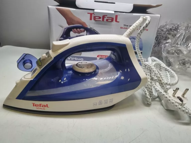 ŻELAZKO TEFAL FV1711 W PUDEŁKU