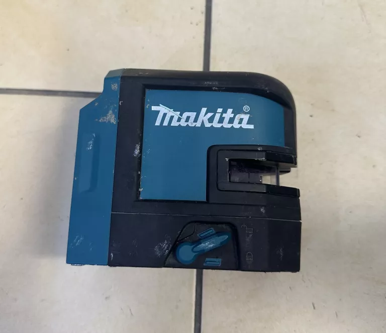 ZESTAW MAKITA DF331DSMJ WIERTARKO-WKRĘTARKA + LASER KRZYŻOWY/AKU/WALIZKA