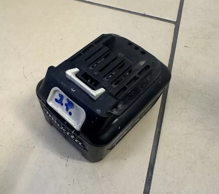ZESTAW MAKITA DF331DSMJ WIERTARKO-WKRĘTARKA + LASER KRZYŻOWY/AKU/WALIZKA