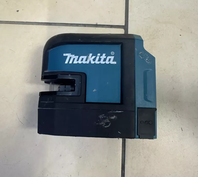 ZESTAW MAKITA DF331DSMJ WIERTARKO-WKRĘTARKA + LASER KRZYŻOWY/AKU/WALIZKA