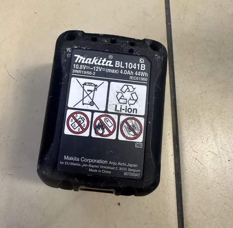 ZESTAW MAKITA DF331DSMJ WIERTARKO-WKRĘTARKA + LASER KRZYŻOWY/AKU/WALIZKA