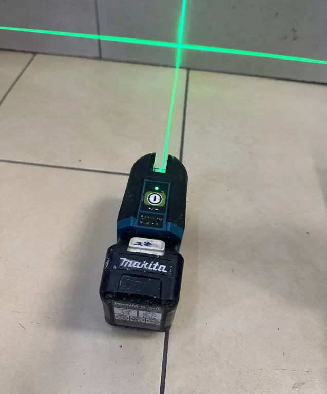 ZESTAW MAKITA DF331DSMJ WIERTARKO-WKRĘTARKA + LASER KRZYŻOWY/AKU/WALIZKA