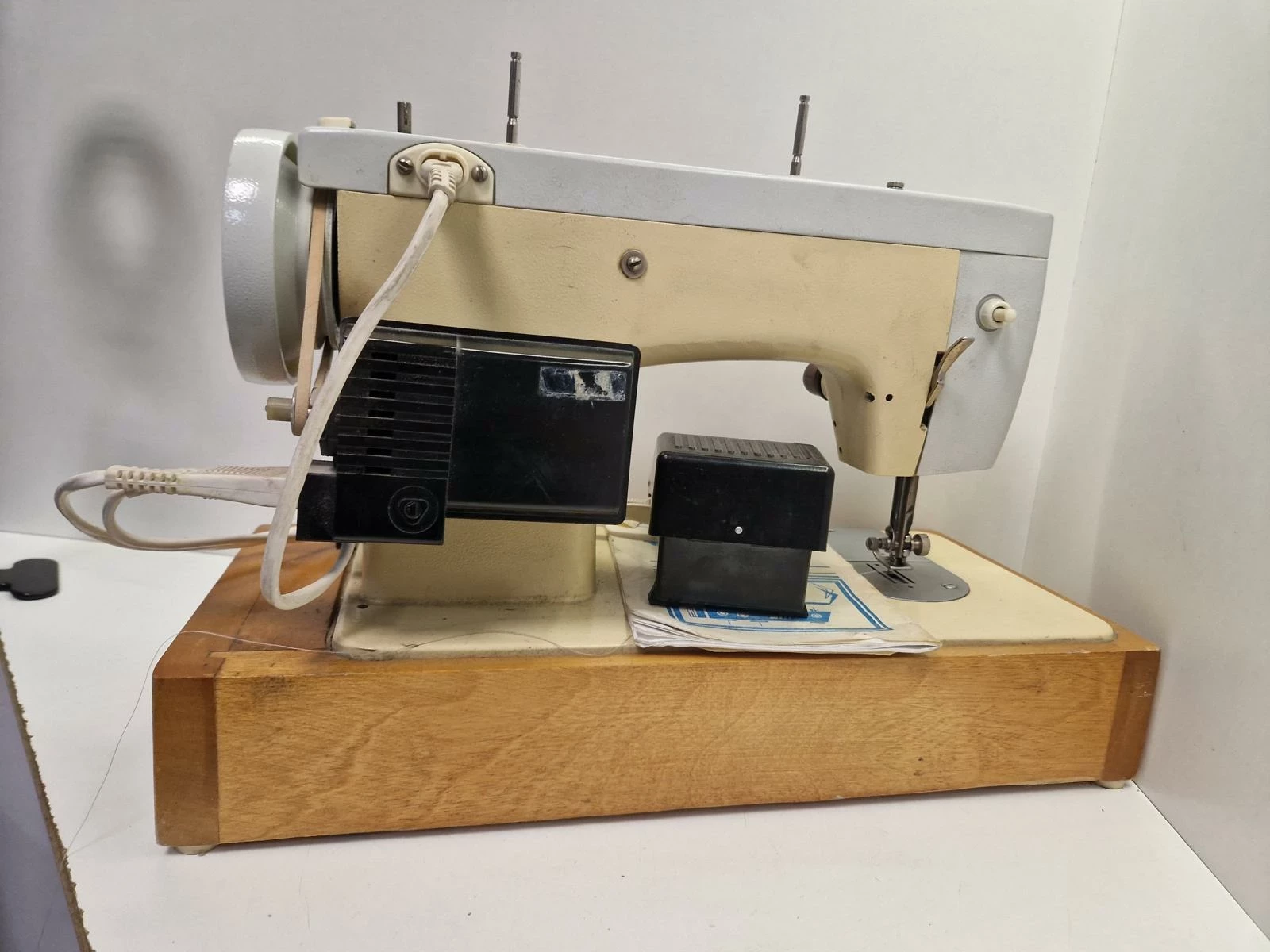 maszyna-do-szycia-czajka-142-m-stan-11323-2