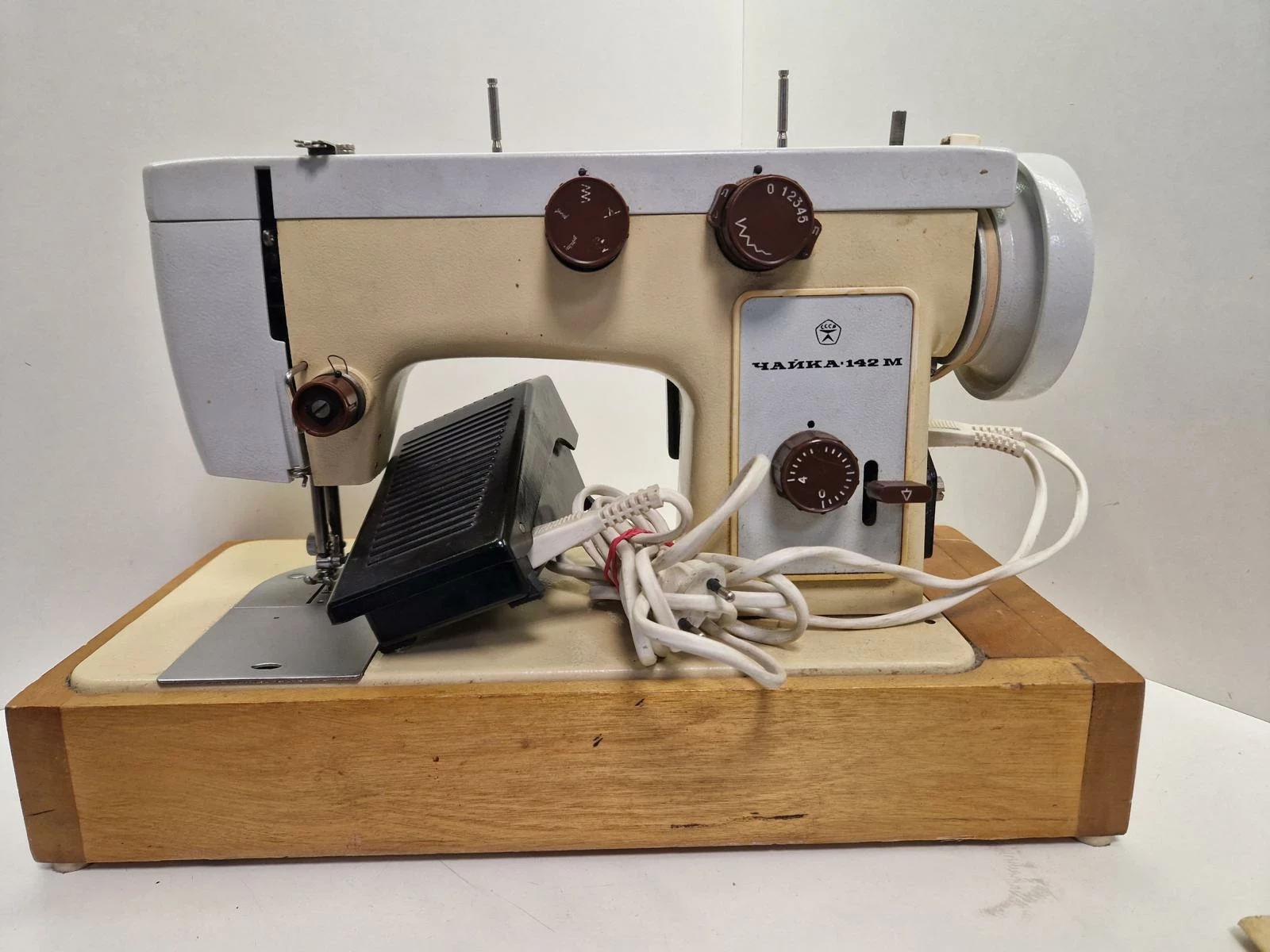maszyna-do-szycia-czajka-142-m-stan-11323-2
