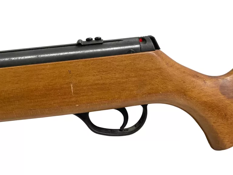 WIATRÓWKA HATSAN APACHI 1100X 4.5 MM