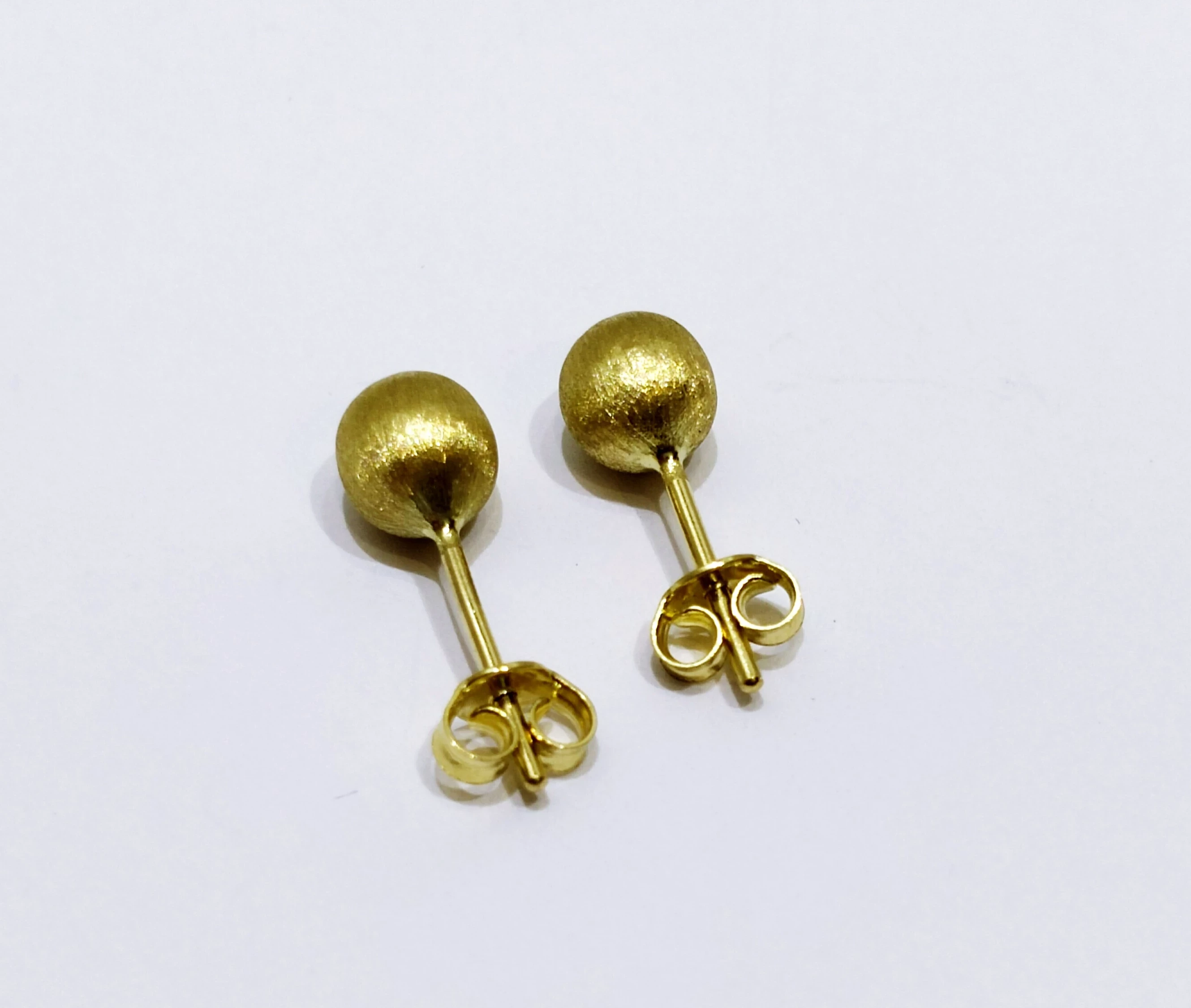 kolczyki-zlote-kulki-satynowe-sztyfty-585-kamien-17088-524288