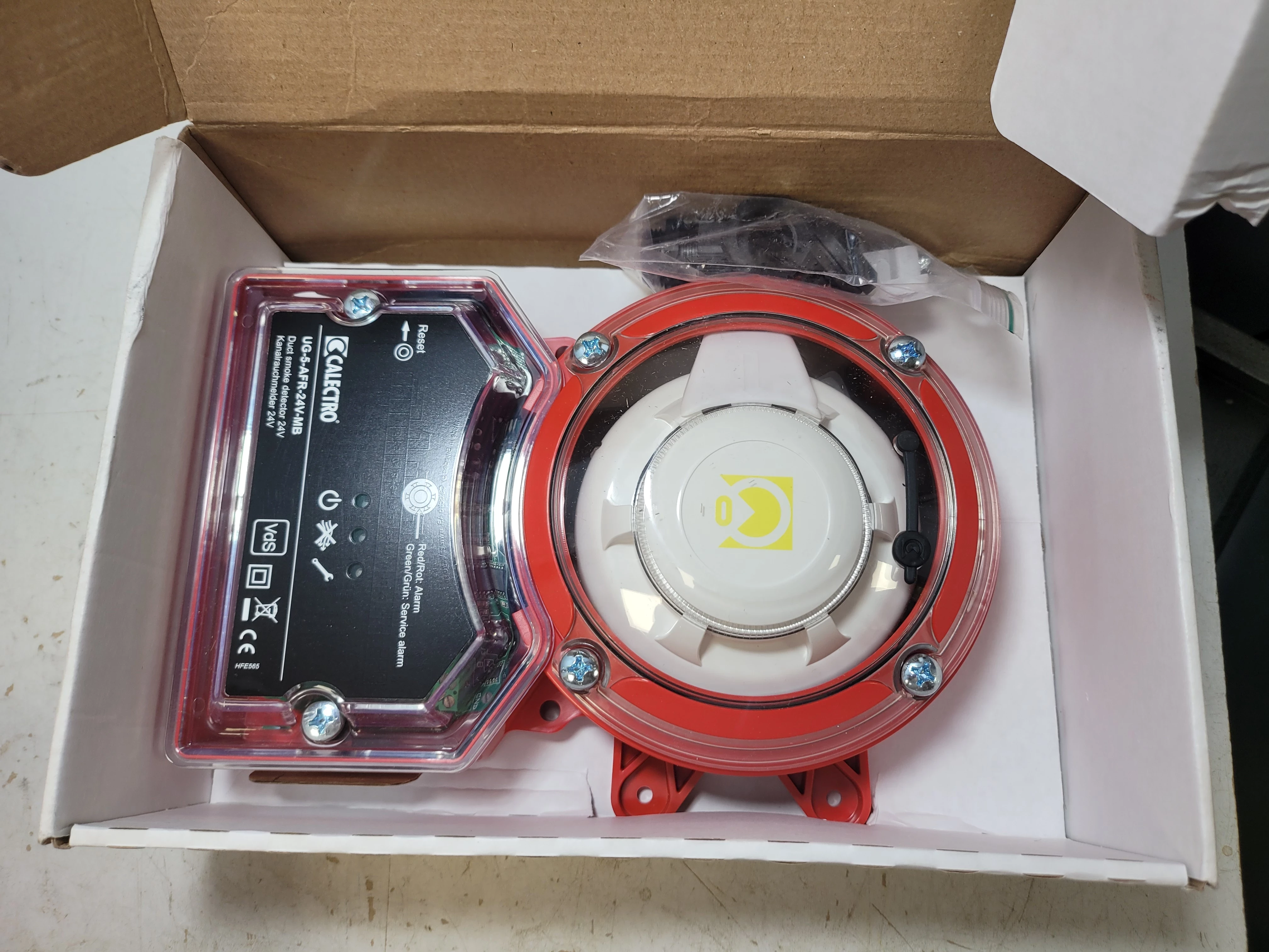 ug-5-afr-24v-kanalowy-autonomiczny-czujnik-dymu-uniguard-superflow-osiedle-niepodleglosci-1-krakow