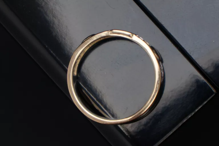 ZŁOTY PIERŚCIONEK  585  4,42G  R:17