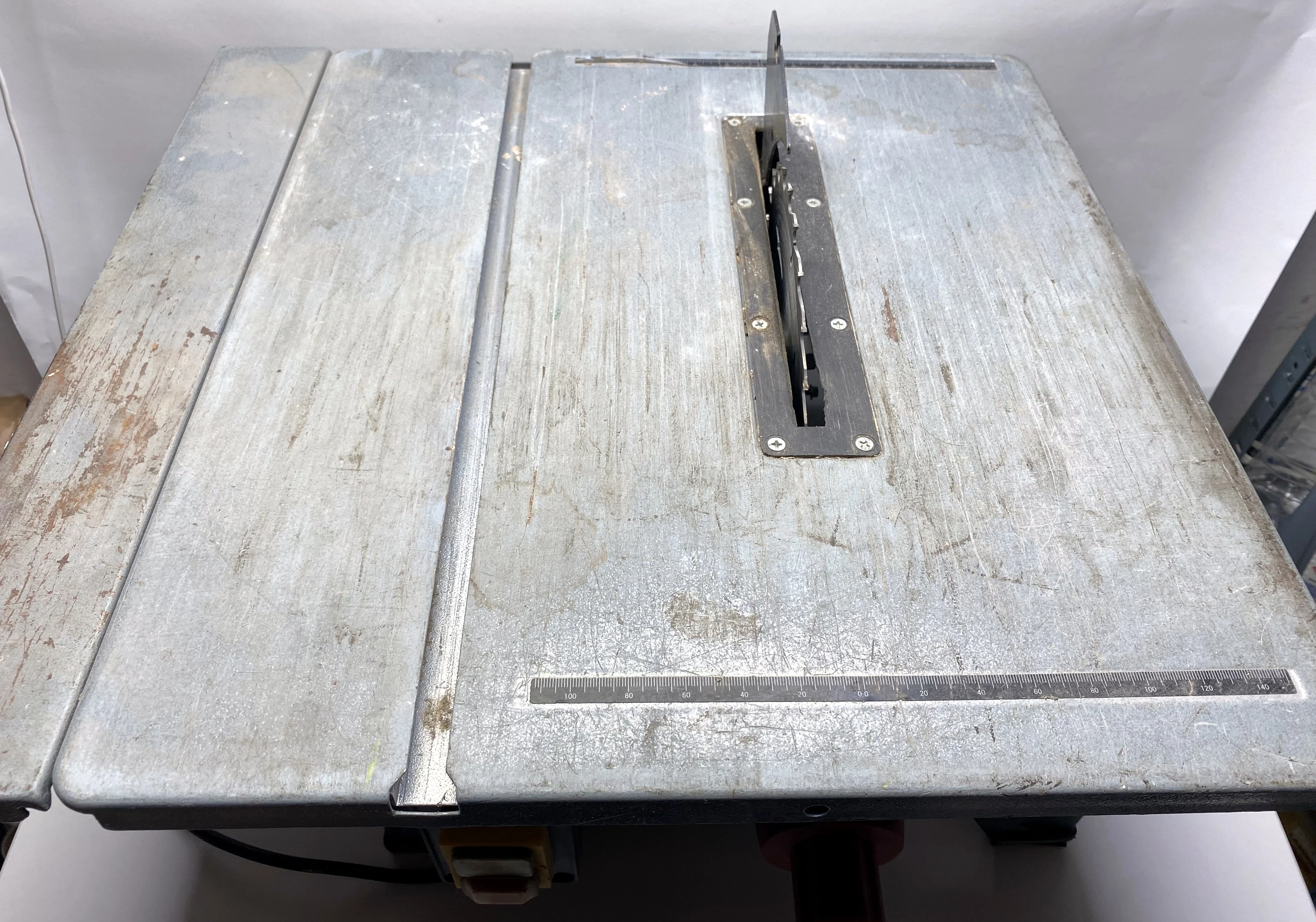 pila-stolowa-parkside-pmts-210-a1-bez-akc-ean-gtin-4055334247375