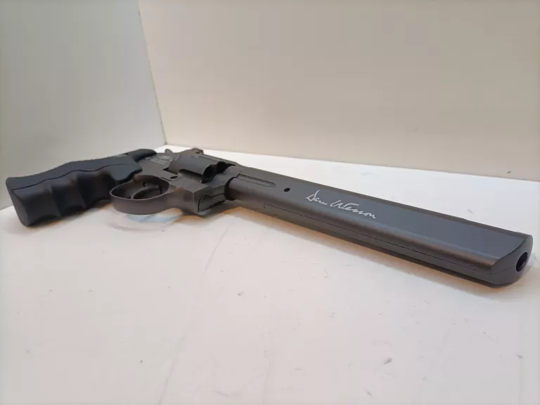 REWOLWER ASG - DAN WESSON 8'' / 6MM / CO2 / ZESTAW KULKI + CO2