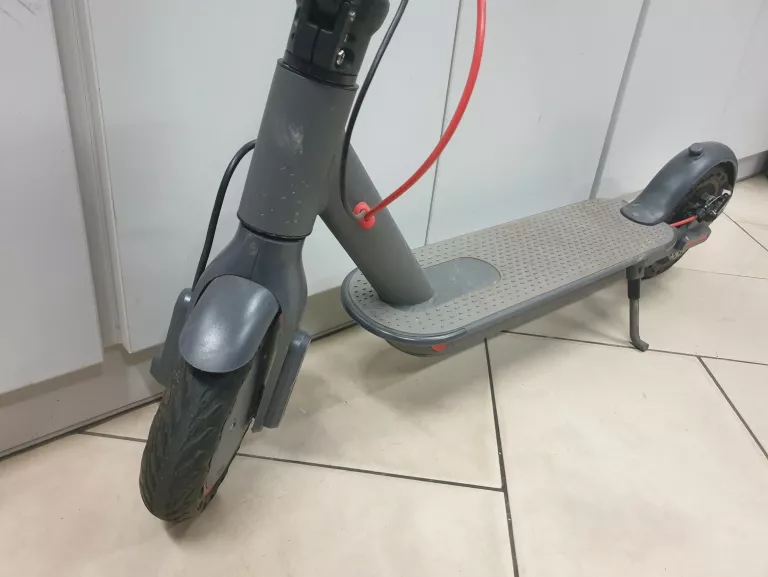 HULAJNOGA ELEKTRYCZNA JUICEASE M365