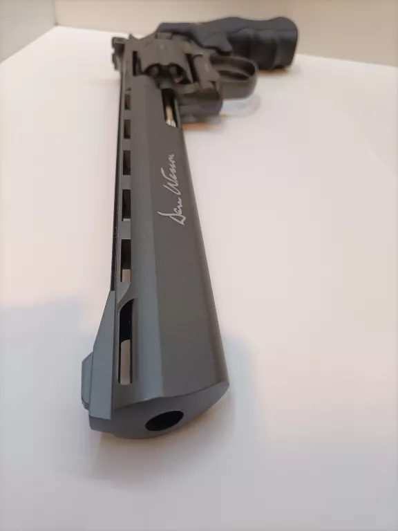 REWOLWER ASG - DAN WESSON 8'' / 6MM / CO2 / ZESTAW KULKI + CO2