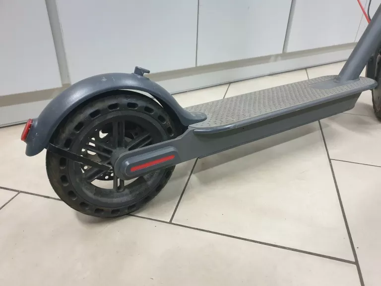 HULAJNOGA ELEKTRYCZNA JUICEASE M365