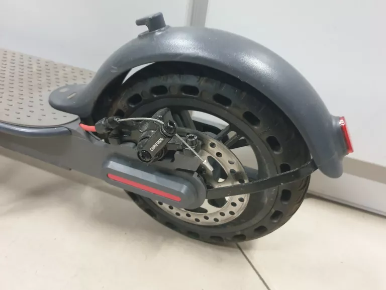 HULAJNOGA ELEKTRYCZNA JUICEASE M365
