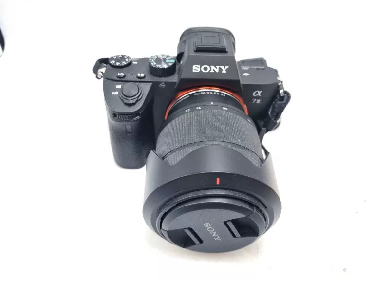APARAT FOTOGRAFICZNY SONY ALPHA A7 III 4K KORPUS + OBIEKTYW 28-70