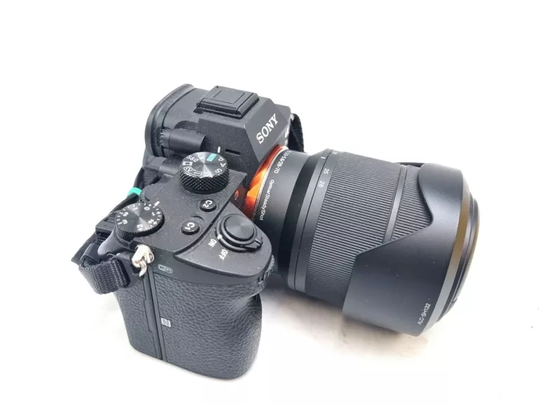 APARAT FOTOGRAFICZNY SONY ALPHA A7 III 4K KORPUS + OBIEKTYW 28-70