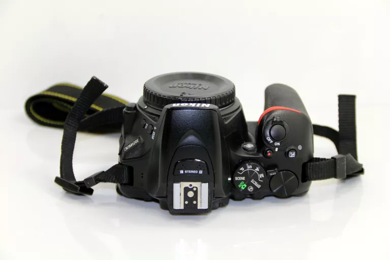 APARAT NIKON D5600 18-55 VR KIT KOMPLET
