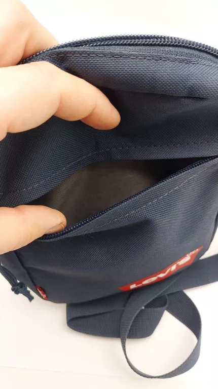 levis-meska-saszetka-niebieska-mala-na-zamek-1s7a-typ-249120-1103962